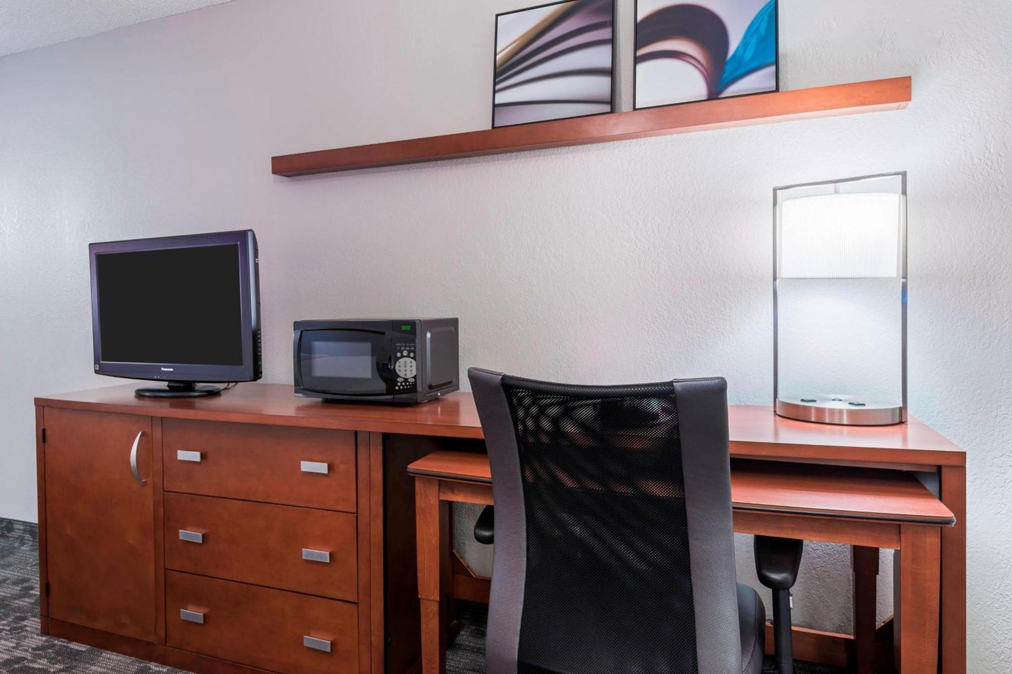 Courtyard Sarasota Bradenton Airport Hotel Ngoại thất bức ảnh